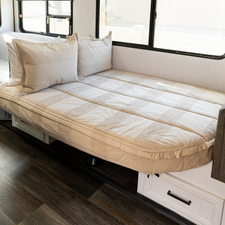 RVS<br>AND<br>CAMPERS