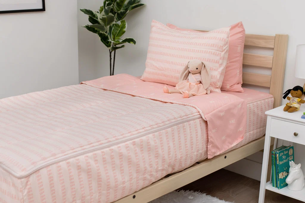 Twinkle Toes Zipper Bedding